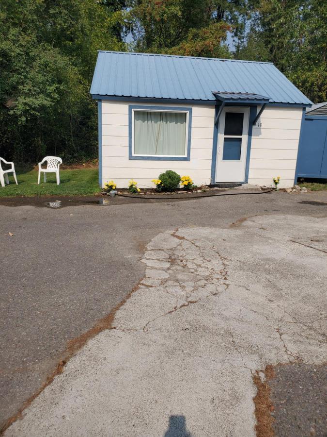 Little River Motel Saint Regis St. Regis Exterior photo
