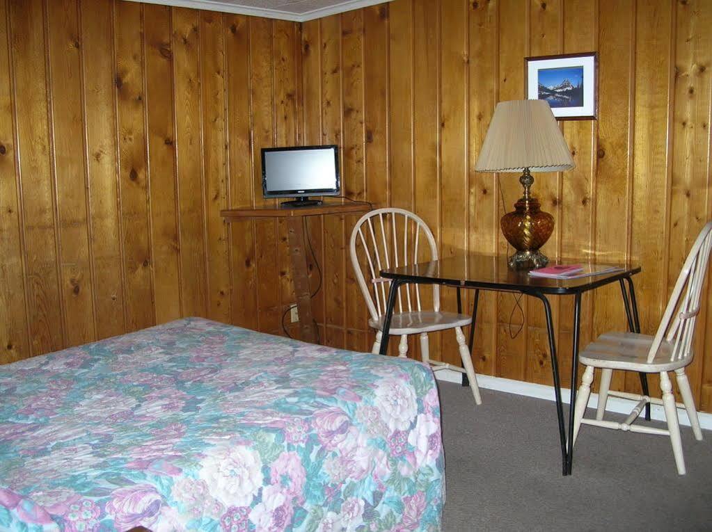 Little River Motel Saint Regis St. Regis Exterior photo