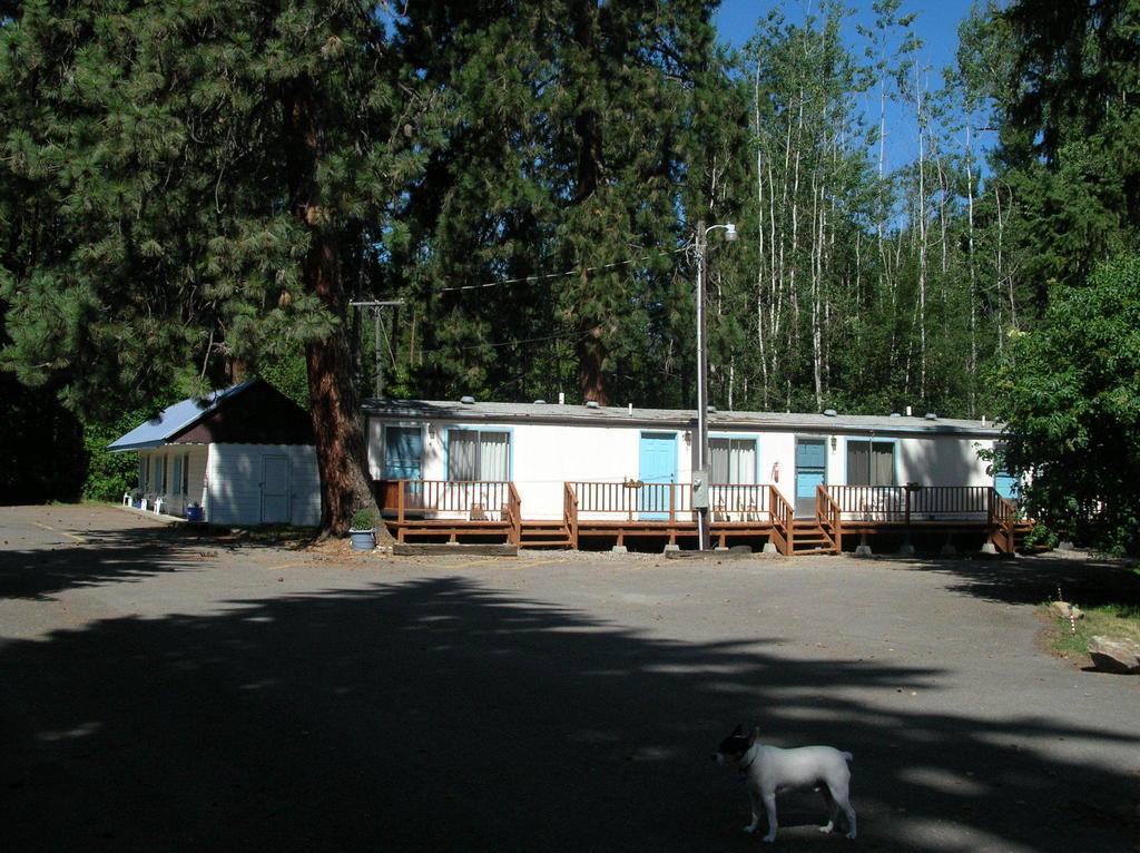 Little River Motel Saint Regis St. Regis Exterior photo